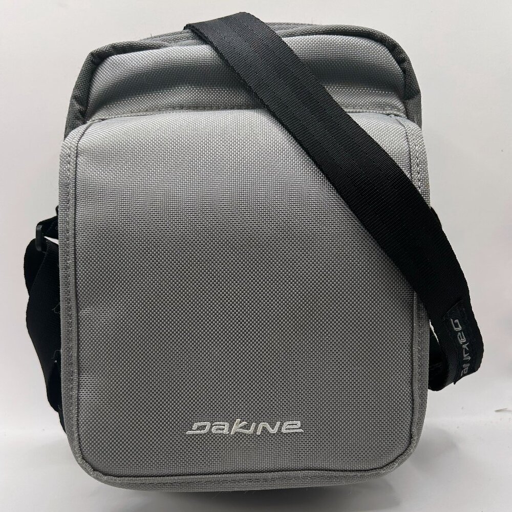 DAKINE SPREE SMALL CROSSBODY BAG IN GRAY.  FOLD-OUT ORGANIZER!